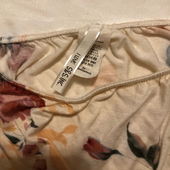 Cropped Floral Top - Picture 3 of 3